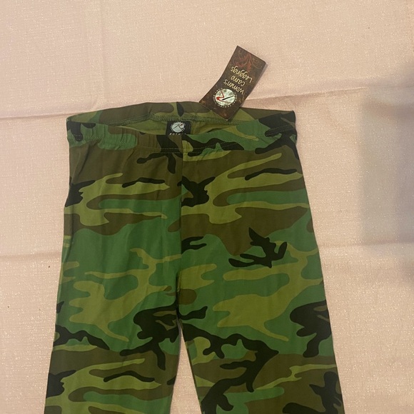 Rothco camo leggings size M. NWT. - Picture 2 of 5